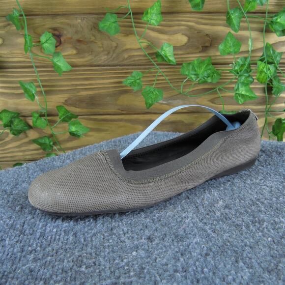 Stuart Weitzman Women's Ballet‎ Brown Fabric Sz 8 Medium Gently Used 2025 - Picture 1 of 6